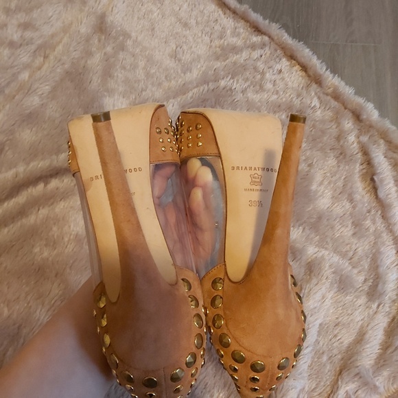 Sold - Picture 5 of 8